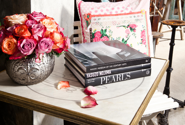 Como usar livros na decoração da sua casa