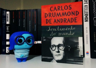 Resenha: Sentimento do Mundo - Carlos Drummond de Andrade