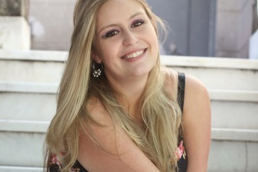 Entrevista: Larissa Siriani, autora de Amor Plus Size