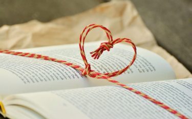 Livros para dar de presente no dia dos namorados