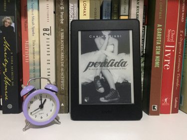 Resenha: Perdida: Um Amor Que Ultrapassa As Barreiras do Tempo - Carina Rissi