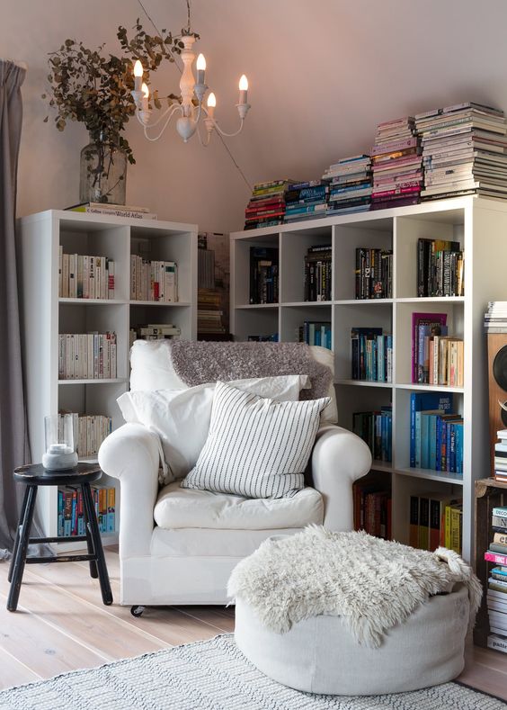 Poltronas de leitura perfeitas para decorar a casa