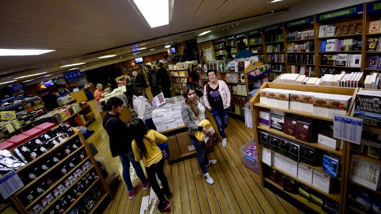 Conheça a maior livraria flutuante do mundo!