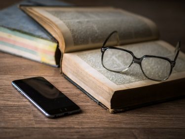 Quantos livros você conseguiria ler se parasse de usar as redes sociais?