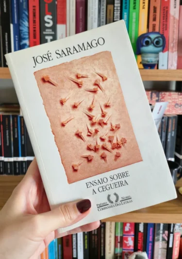 Resenha: Ensaio sobre a Cegueira - José Saramago